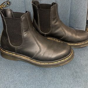 Dr Martens Chelsea Boots 2976